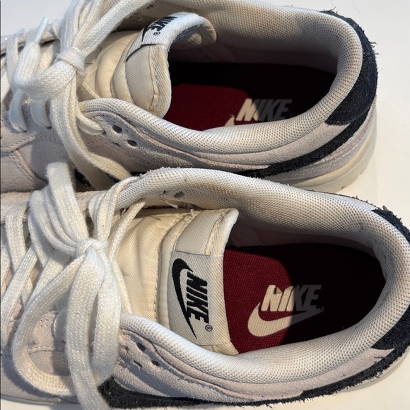 Nike Dunk Low Womens Size 7.5  White Glittery Suede - Picture 9 of 11